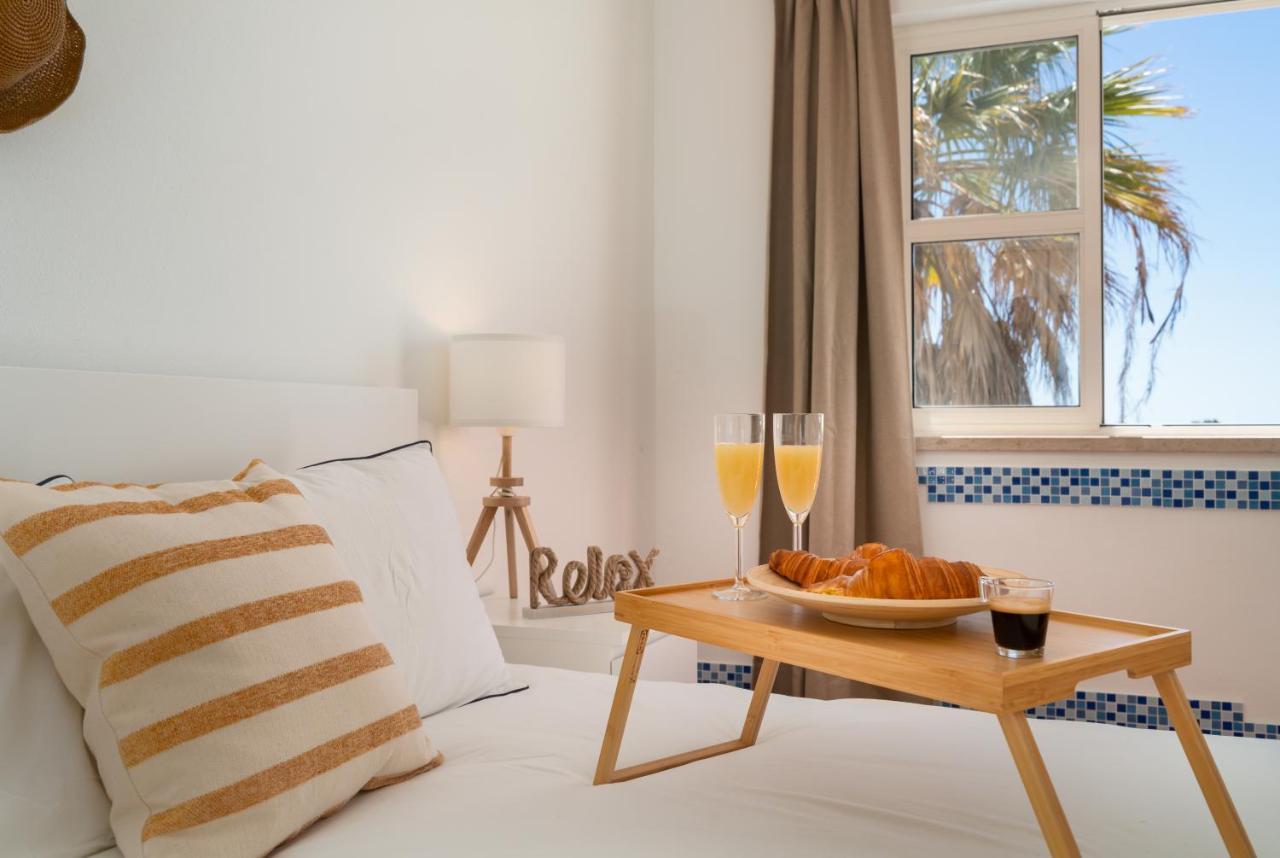 Beach Villa With Ocean View And Rooftop Cinema Guia  Buitenkant foto