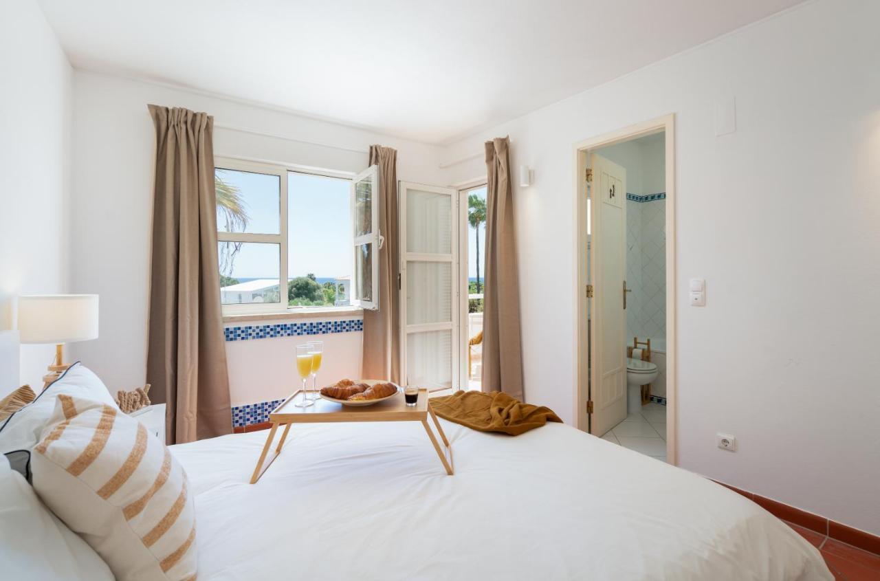 Beach Villa With Ocean View And Rooftop Cinema Guia  Buitenkant foto